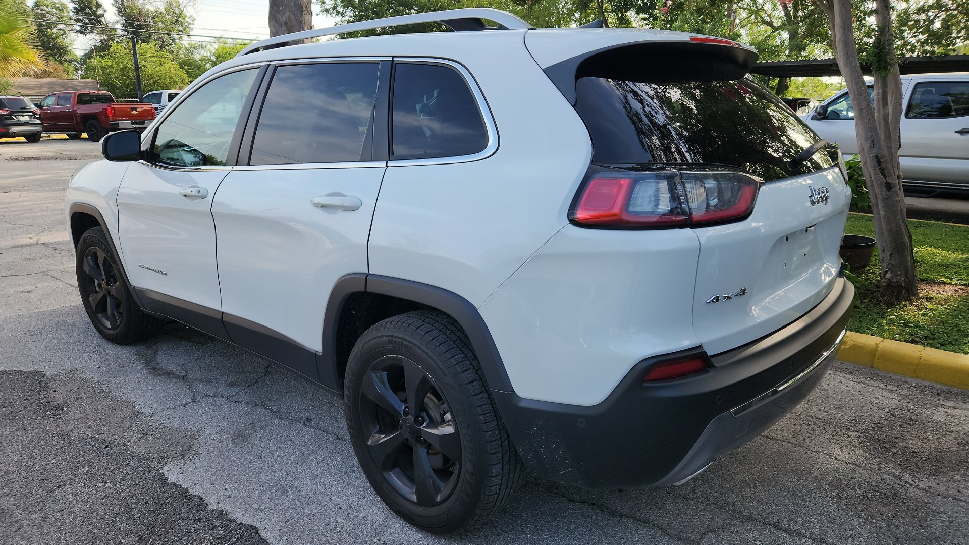 2021 JEEP CHEROKEE 3