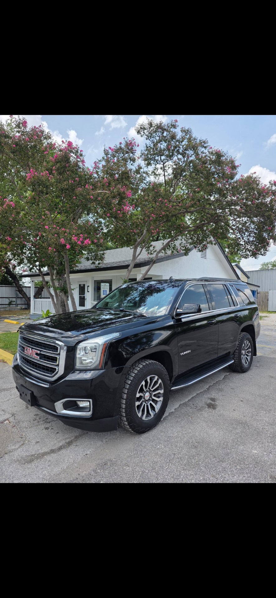 2017 GMC YUKON